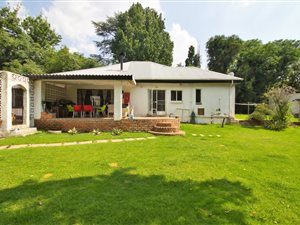 4 Bed House in Lombardy East