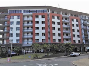 3 Bed Apartment in Point Waterfront