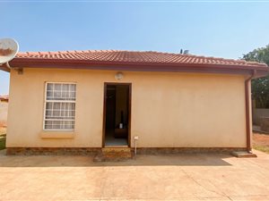 2 Bed House in The Orchards