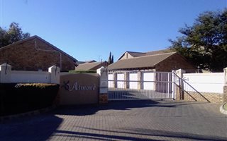2 Bedroom House in Monavoni