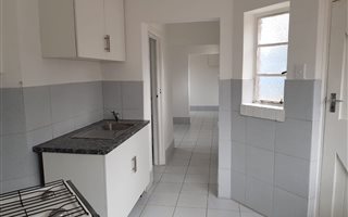 Bachelor apartment in Selcourt