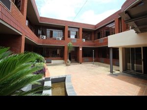 2527 m² Commercial space in Ashlea Gardens