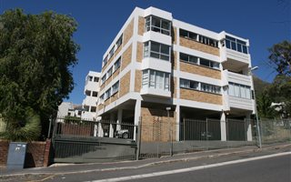 2 Bedroom Apartment in Gardens