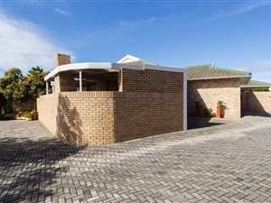3 Bed Townhouse in Fernglen