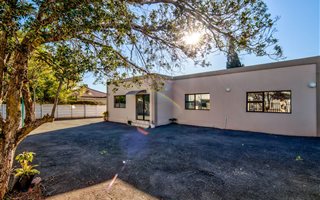 254 m² Commercial space in Kempton Park Central
