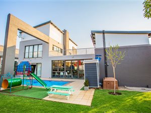 4 Bed House in Silverwoods Country Estate