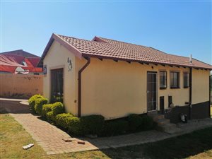 3 Bed House in Grobler Park