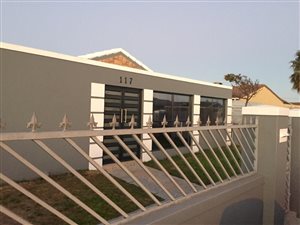 2 Bed House in Lotus River
