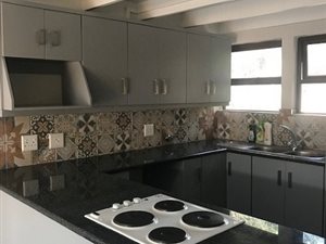 2 Bed Apartment in Melrose Estate