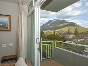 1 Bed Apartment in Mostertsdrift