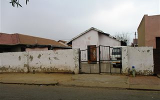 2 Bedroom House in Kagiso