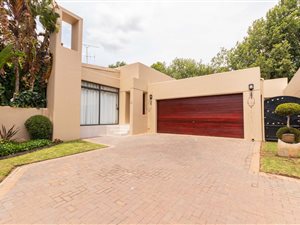 4 Bed House in Cedar Lakes