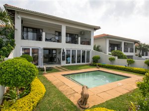 4 Bed House in Sheffield Beach