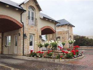 2 Bed Duplex in Nooitgedacht Estate