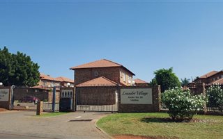 3 Bedroom Duplex in Clarina