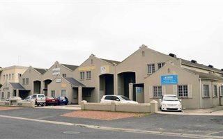 194 m² Industrial space in Blue Downs