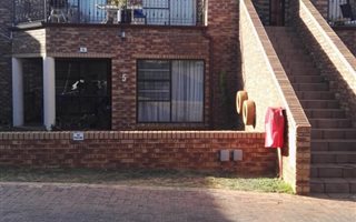 2 Bedroom Townhouse in Liefde en Vrede