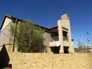 2 Bed Apartment in Noordwyk