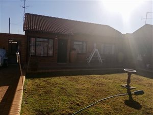 3 Bed House in Eldorado Park