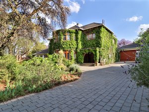 4 Bed House in Brooklyn