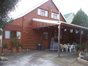 3 Bed Apartment in Wemmershoek