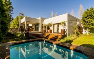 3 Bedroom House in Cedar Lakes