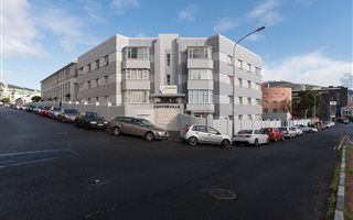 2 Bedroom Apartment in Zonnebloem