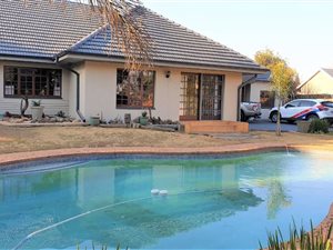 5 Bed House in Parkdene