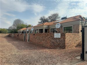 2 Bed Apartment in Potchefstroom Central
