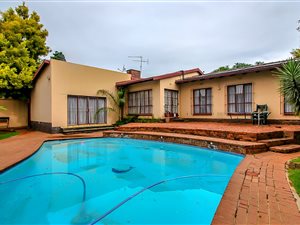 3 Bed House in Florida Glen