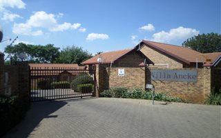 2 Bedroom Townhouse in Newlands