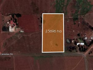 2.5 ha Land available in Vosloorus