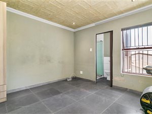 1 Bed Apartment in Mofolo North