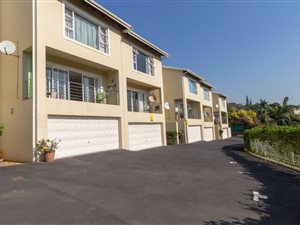 3 Bed Townhouse in Amanzimtoti