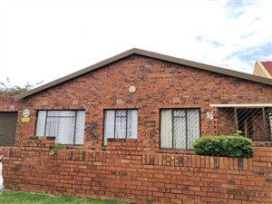 4 Bed House in Lenasia