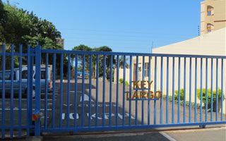 2 Bedroom Apartment in Amanzimtoti
