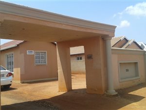 3 Bed House in Protea Glen