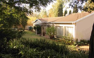 4 Bedroom House in Vorna Valley