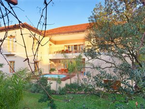 3.5 Bed House in Paarl Central West