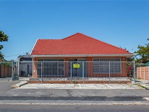 5 Bed House in Parow Valley
