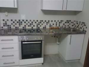 1 Bed Garden Cottage in Randpark Ridge