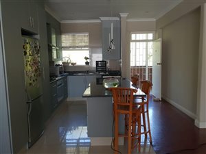 2 Bed Apartment in Illovo