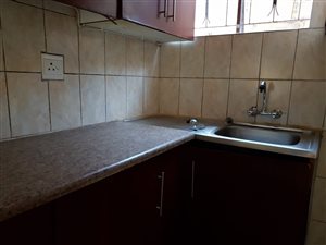 2 Bed Garden Cottage in Brackenham