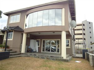 6 Bed House in Overport