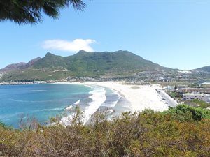 950 m² Land available in Hanging Meadows