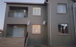 1 Bedroom Apartment in Ruimsig