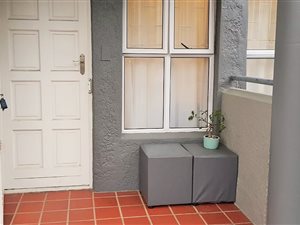 2 Bed Apartment in Uitzicht