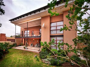 3 Bed House in Carlswald North Estate