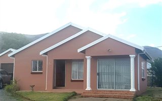 3 Bedroom House in Madeira Park
