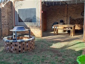 2 Bed Simplex in Moreleta Park